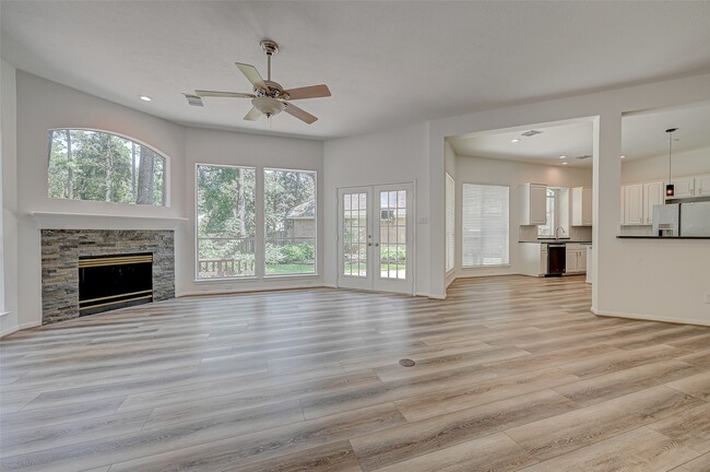 property at 38 Tethered Vine Pl