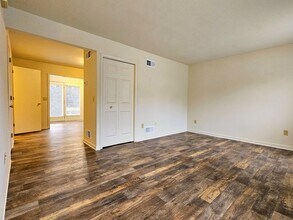 256 Morgan Dr in Leola, PA - Building Photo - Building Photo