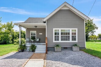 1617 Dr DB Todd Jr Blvd in Nashville, TN - Building Photo - Building Photo