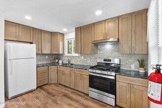 85 Helen Ave in Freehold, NJ - Building Photo - Building Photo