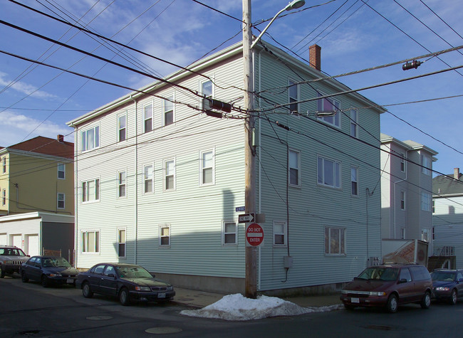 67 William St in Fall River, MA - Building Photo - Building Photo