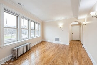 1745 W 91st St in Chicago, IL - Building Photo - Building Photo
