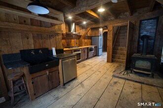 45 Hoppen Rd in New Hartford, CT - Building Photo - Building Photo