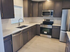 3159 SW Sunset Trace Cir in Palm City, FL - Foto de edificio - Building Photo