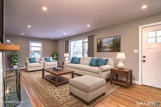 295 Wigwam Ln in Stratford, CT - Building Photo - Building Photo