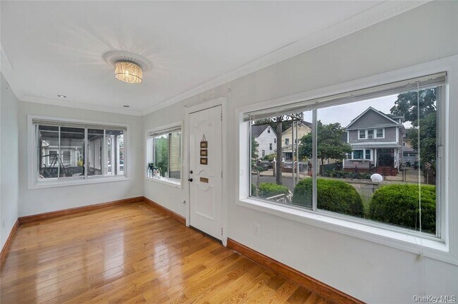 109-21 215th St in Queens, NY - Building Photo - Building Photo