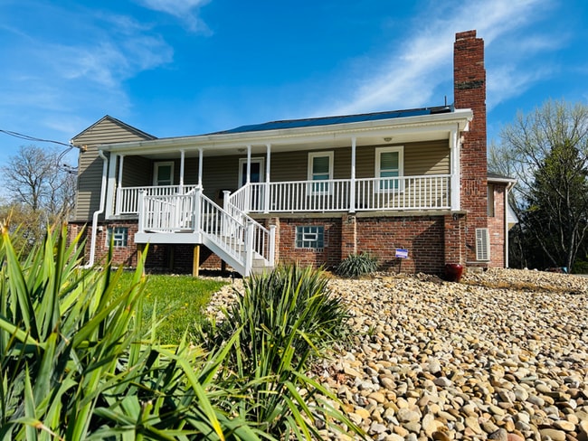 property at 2501 Wildwood Rd