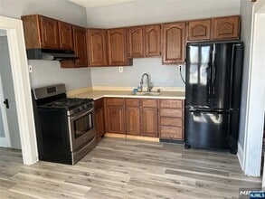 298 Stewart Ave in Kearny, NJ - Building Photo - Building Photo