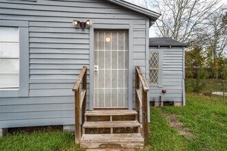4611 White Rock St in Houston, TX - Building Photo - Building Photo