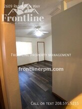 2609 Red Robin Way in Caldwell, ID - Building Photo - Building Photo