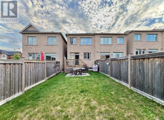 3 Port Arthur Cres in Richmond Hill, ON - Building Photo - Building Photo