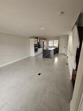 9846 Hammocks Blvd in Miami, FL - Building Photo - Building Photo