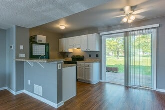 4946 Stoneybrook Blvd, Unit 15C in Hilliard, OH - Building Photo - Building Photo