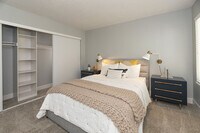 Vue at the Lake photo'