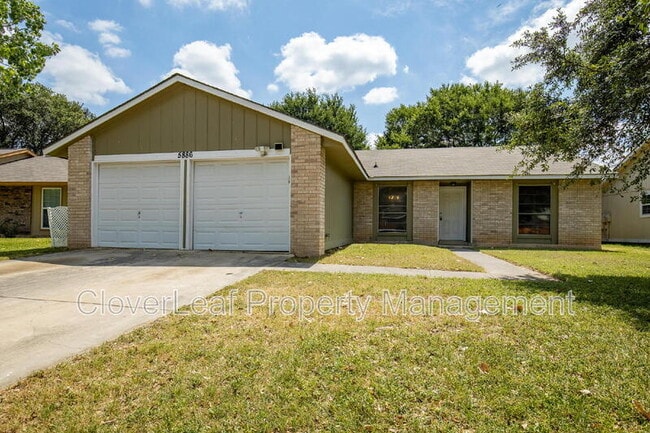 5886 Cliff Path in San Antonio, TX - Building Photo - Building Photo