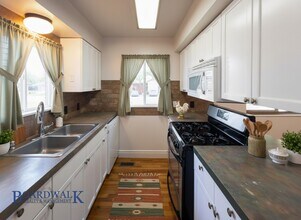 1781 Lincoln Ln in Holladay, UT - Building Photo - Building Photo