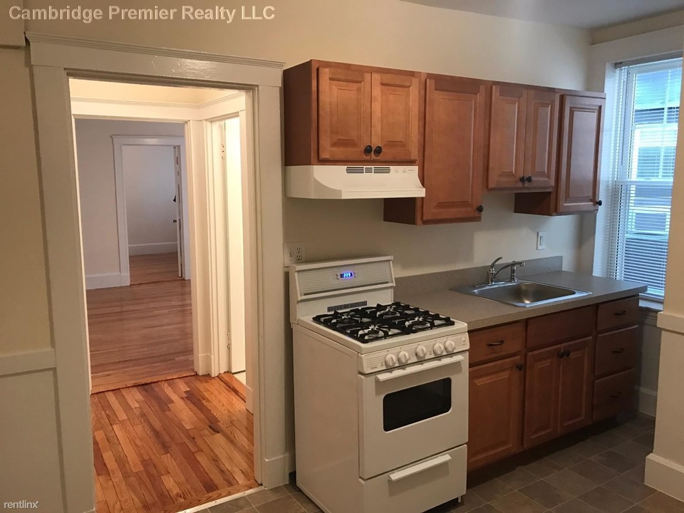 156 Summer St-Unit -Apt 415 in Somerville, MA - Building Photo