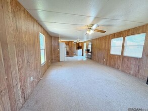 429 Ave A, Unit 0403 in Port Allen, LA - Building Photo - Building Photo