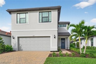 1657 Serena Ave in Naples, FL - Building Photo