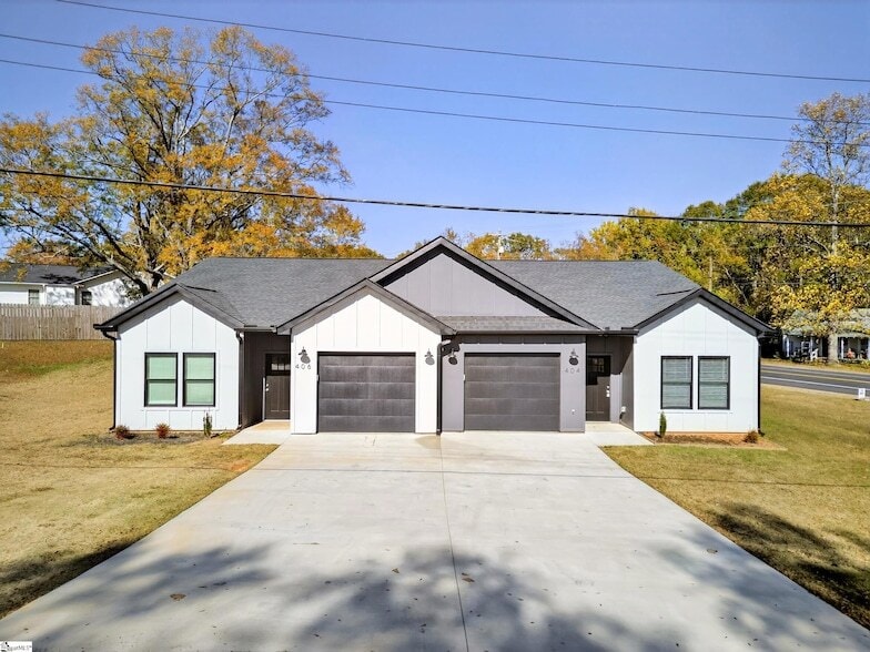 404 Fairfield St, Unit 5 in Chesnee, SC - Foto de edificio