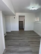 208 Tibbetts Rd in Yonkers, NY - Building Photo - Building Photo
