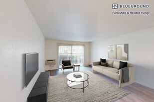 333 1st St, Unit SI FL1-ID6799A in Seal Beach, CA - Building Photo