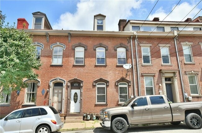173 36th St, Unit 1 in Pittsburgh, PA - Building Photo - Building Photo