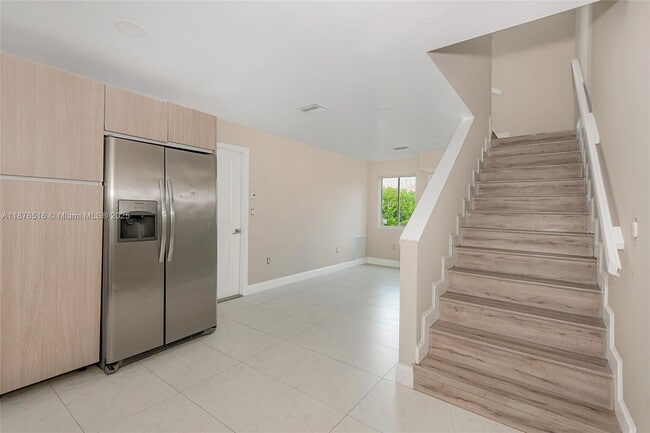 811 NW 3rd Ave in Fort Lauderdale, FL - Building Photo - Building Photo