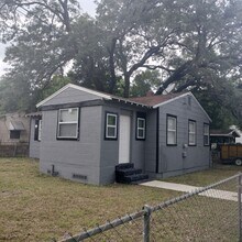 1611 W 34th St in Jacksonville, FL - Building Photo - Building Photo