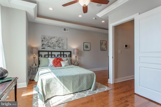1333 S Cleveland St, Unit Rear room 2nd floor in Philadelphia, PA - Building Photo - Building Photo