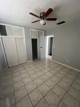 7505 SW 82nd St in Miami, FL - Building Photo - Building Photo