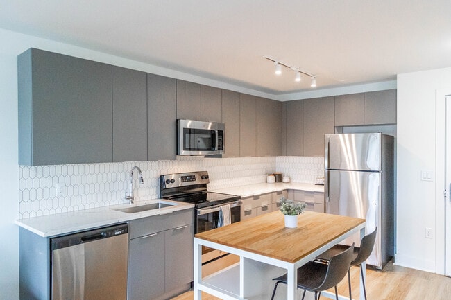 Meridia Roselle Park 10 in Roselle Park, NJ - Foto de edificio - Interior Photo
