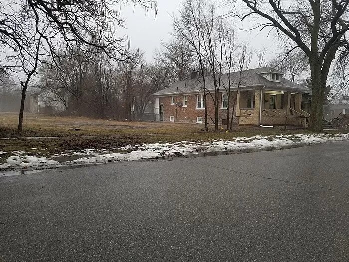 1572 Polk St in Gary, IN - Building Photo