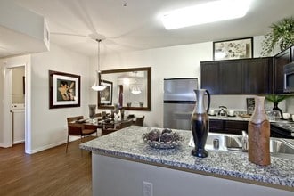 The Edge in Henderson, NV - Foto de edificio - Interior Photo