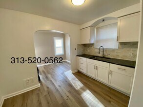 18926 Hamburg St in Detroit, MI - Building Photo - Building Photo