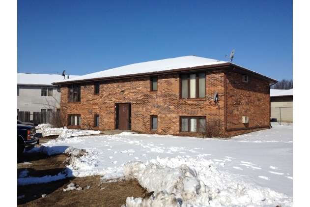 Building 1 & 2 in Rockford, IL - Building Photo