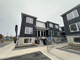 192 Erie St in Port Colborne, ON - Building Photo