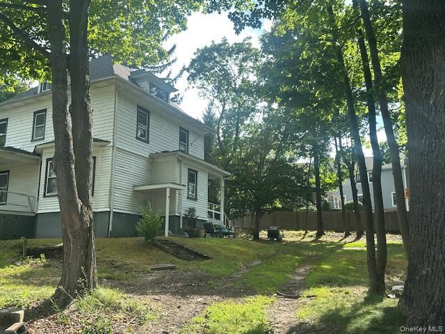property at 17 Crescent Dr