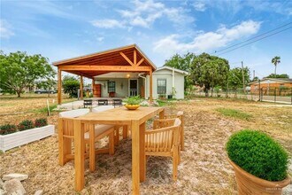4200 Lopez St in Mission, TX - Building Photo - Building Photo