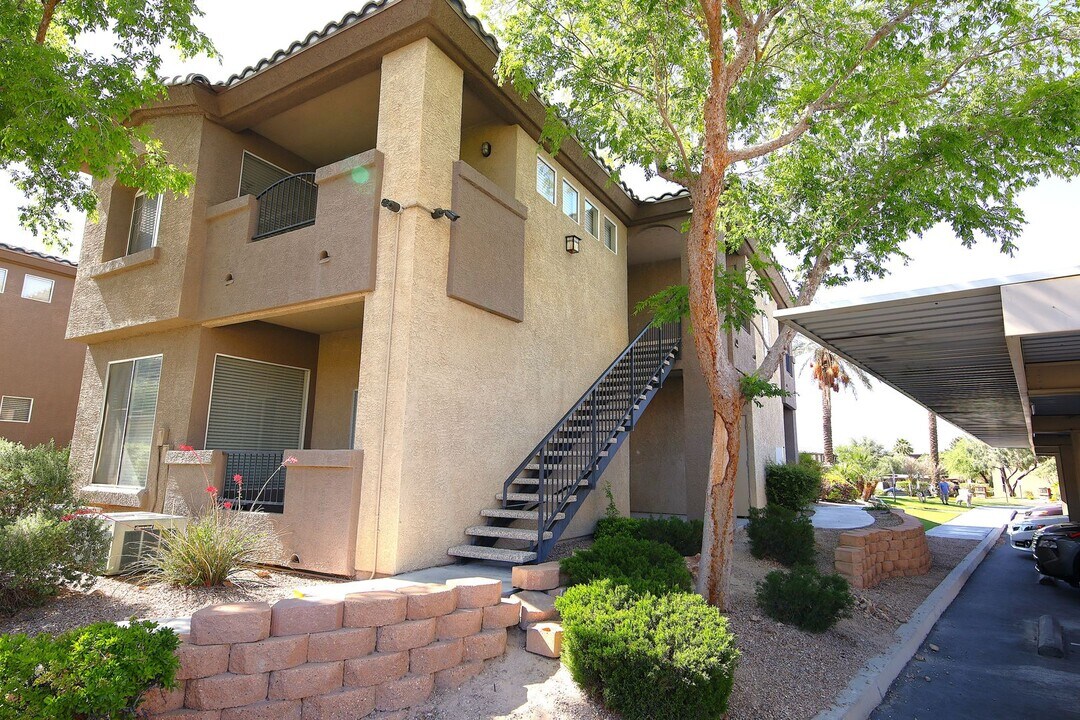 4400 S Jones Blvd in Las Vegas, NV - Building Photo
