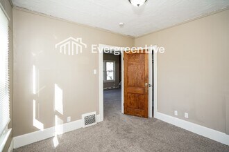 2202 S 71st St in West Allis, WI - Building Photo - Building Photo