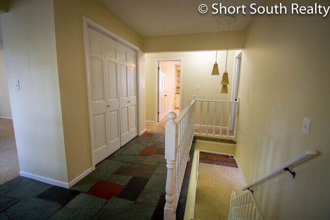 6881 Young Ave NE in Rockford, MI - Building Photo - Building Photo