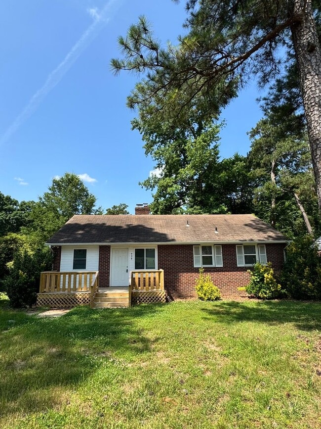 438 Pine Ridge Rd