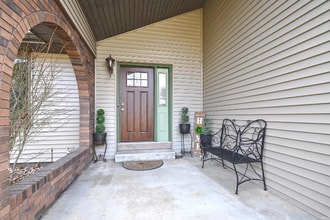 11044 River Oaks Ln E in Osceola, IN - Foto de edificio - Building Photo