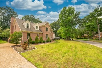 104 Spinnaker Run Ct in Smithfield, VA - Building Photo - Building Photo