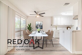 15101 Magnolia Blvd in Los Angeles, CA - Building Photo - Building Photo