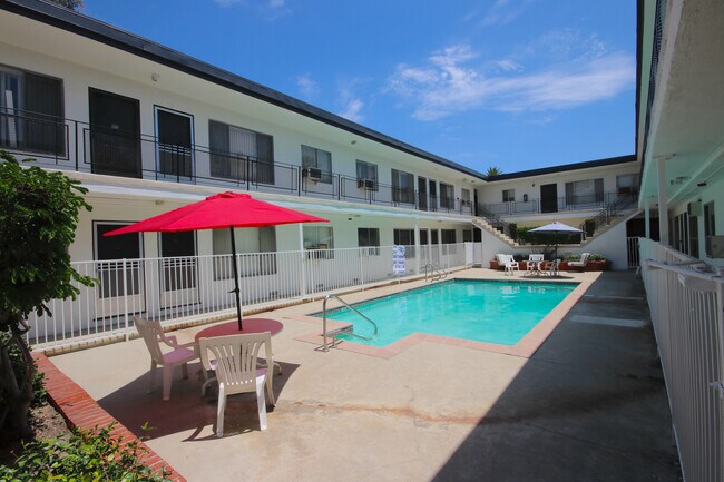 110 S Michigan Ave in Pasadena, CA - Building Photo - Building Photo