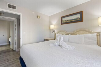 1700 N Ocean Blvd in Myrtle Beach, SC - Building Photo - Building Photo