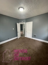 5061 Hillsboro St in Detroit, MI - Building Photo - Building Photo