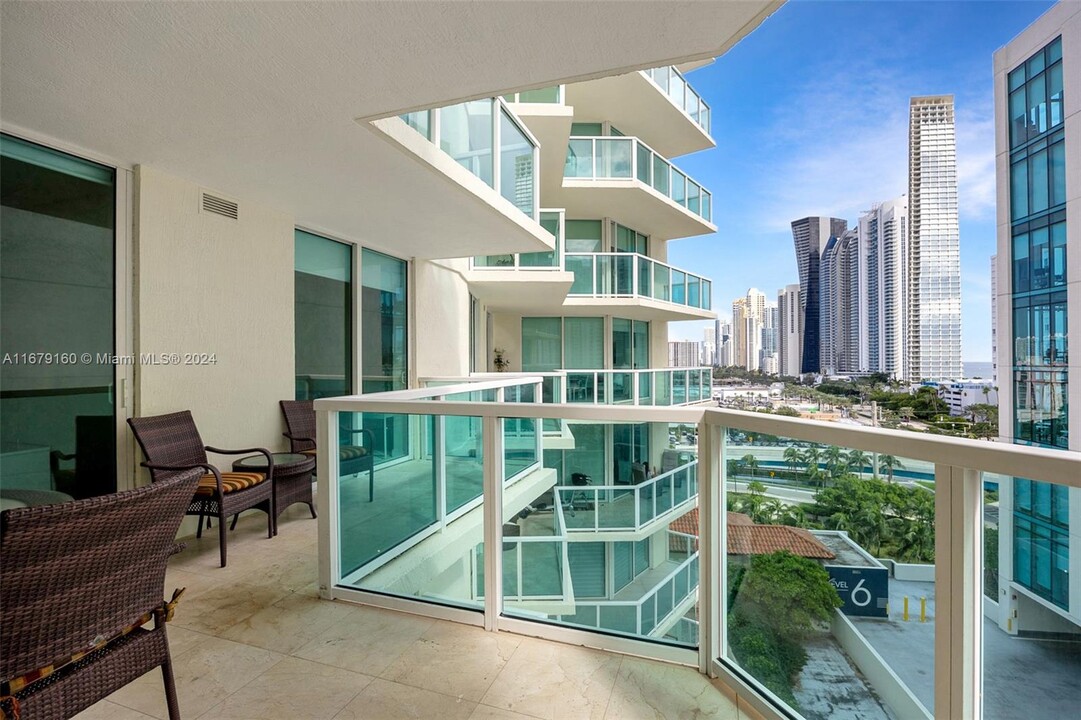 150 Sunny Isles Blvd, Unit #1-1006 in Sunny Isles Beach, FL - Building Photo